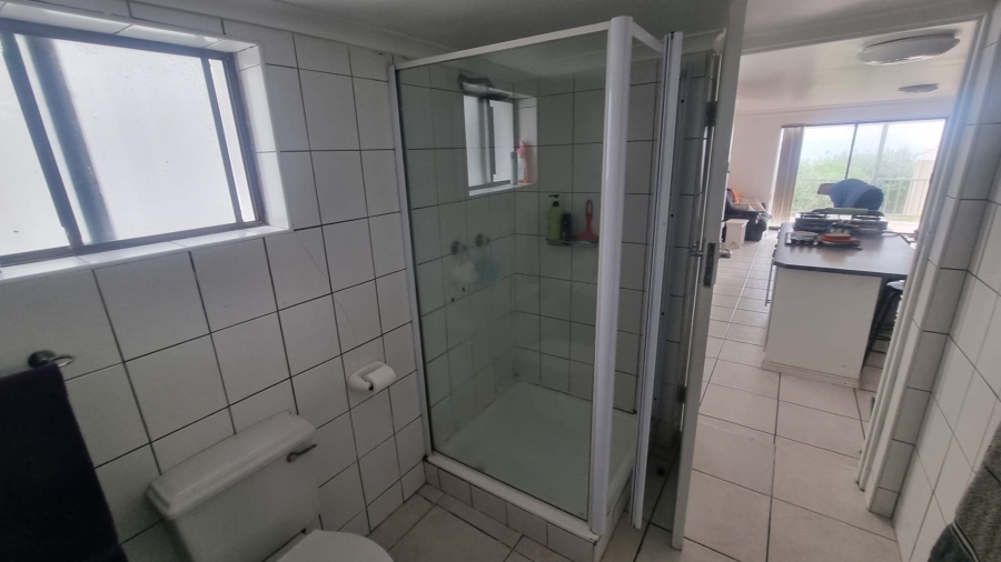 5 Bedroom Property for Sale in Yzerfontein Western Cape